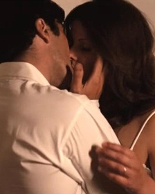 《高中女教师》HD中字3D